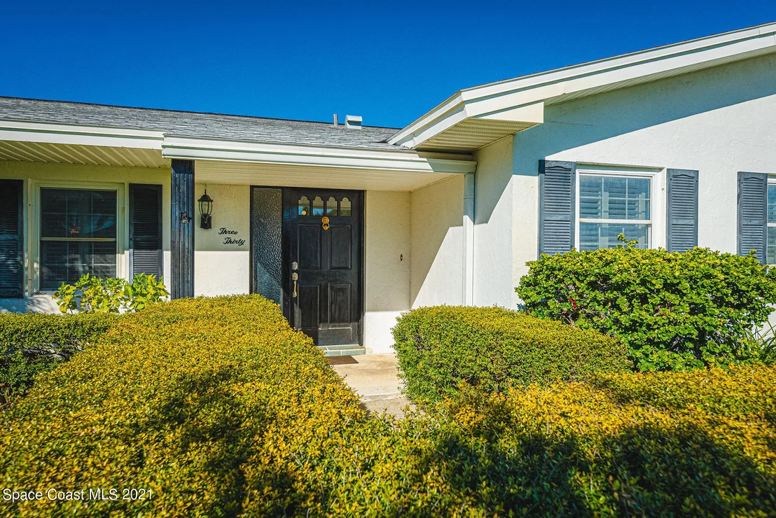 Photo of 330 Seabreeze Drive