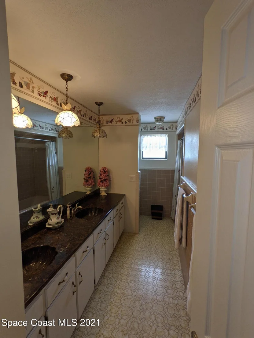 Photo of 4845 Rayburn Road