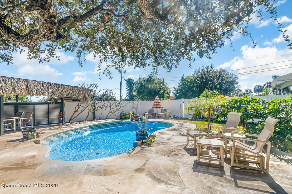 Photo of 309 Live Oak Lane