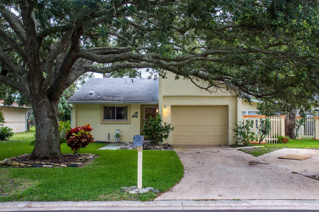 Photo of 345 Mission Oak Drive