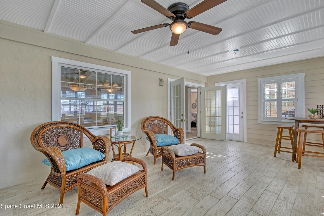 Photo of 444 Sparrow Drive