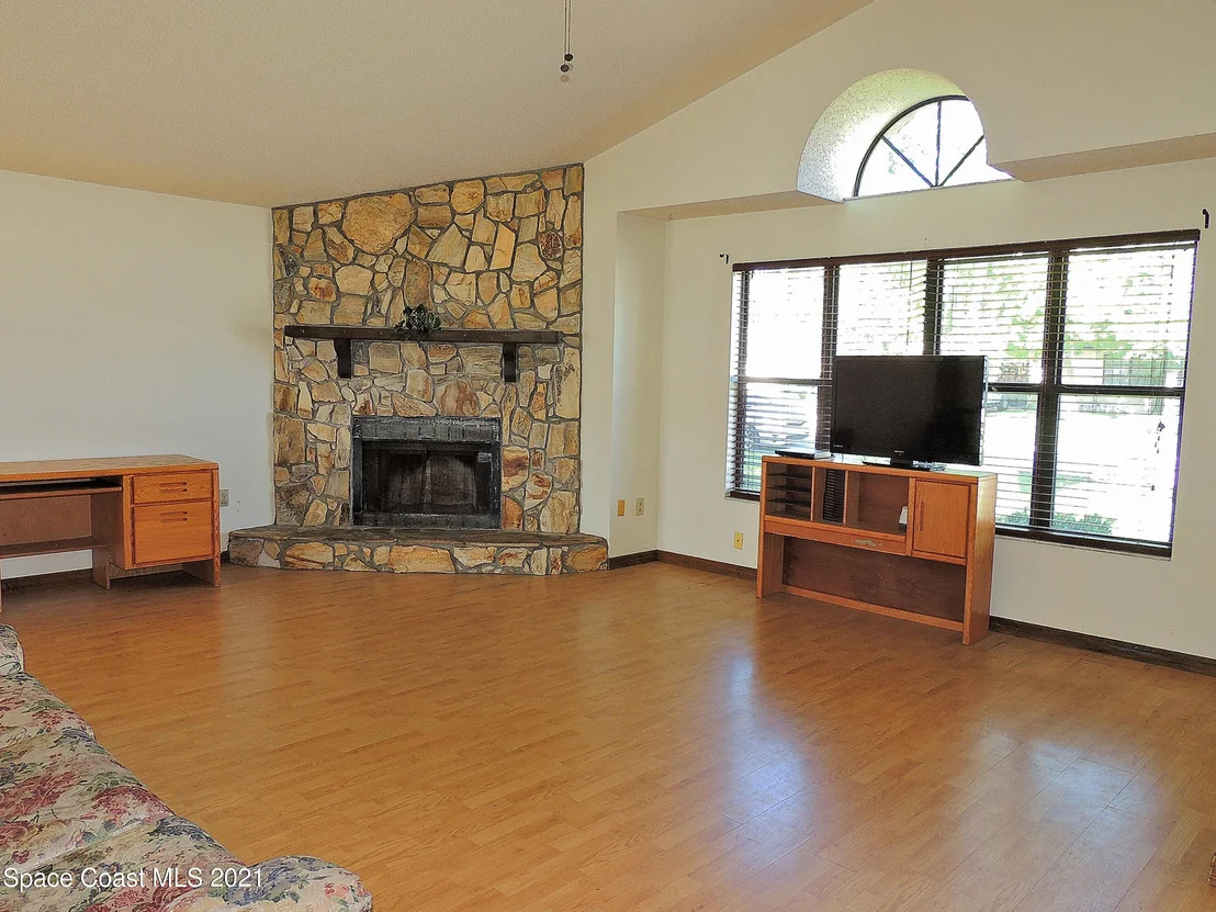 Photo of 6105 Wilderness Avenue