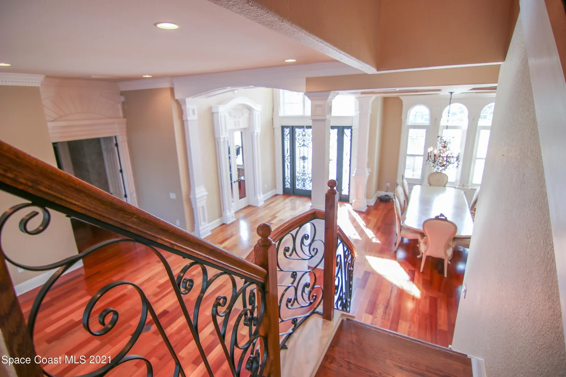 Photo of 228 Mclean Point
