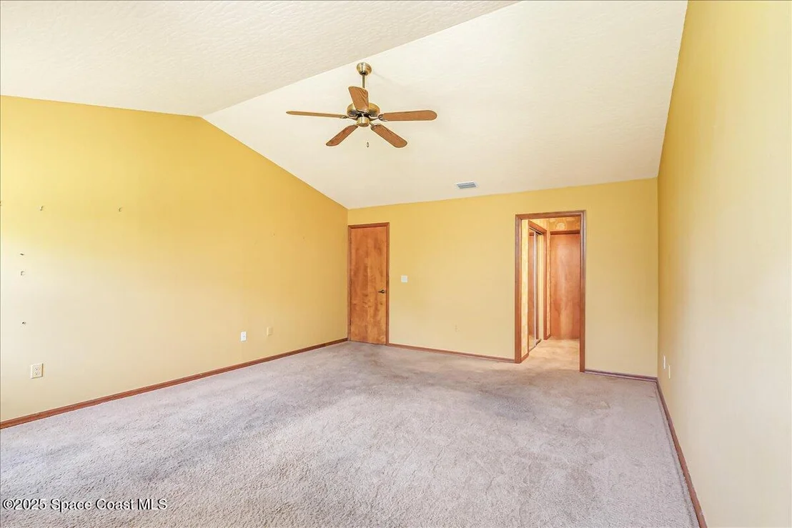 Photo of 883 Ridge Lake Drive