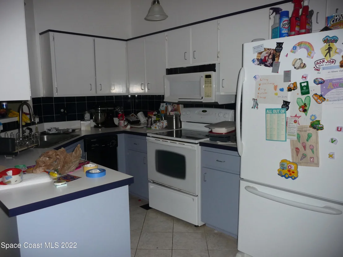 Photo of 1061 Fairlawn Drive
