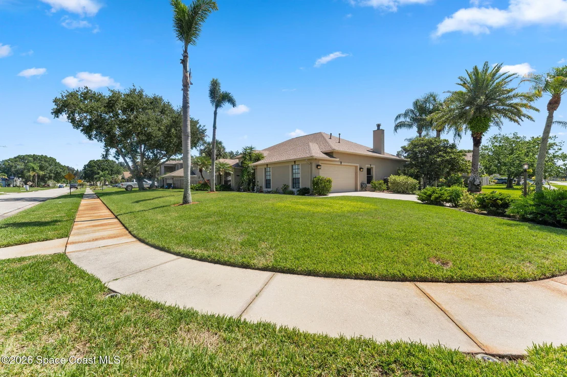 Photo of 1494 Wellington Circle