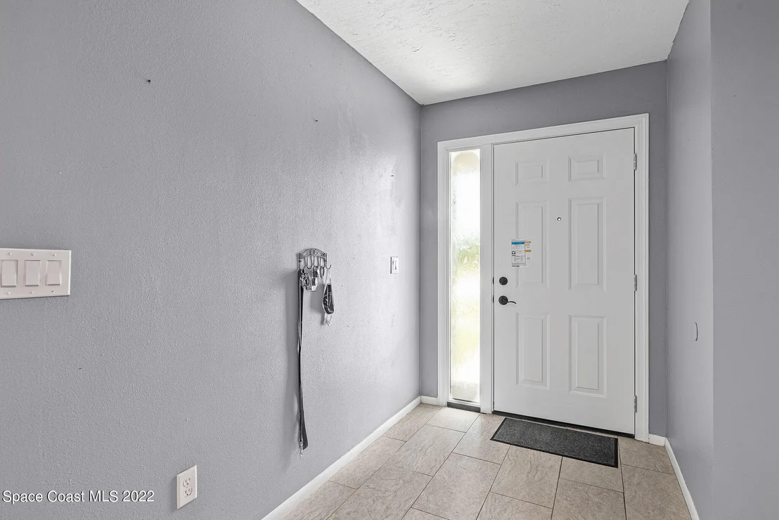 Photo of 1184 Hooper Avenue NE