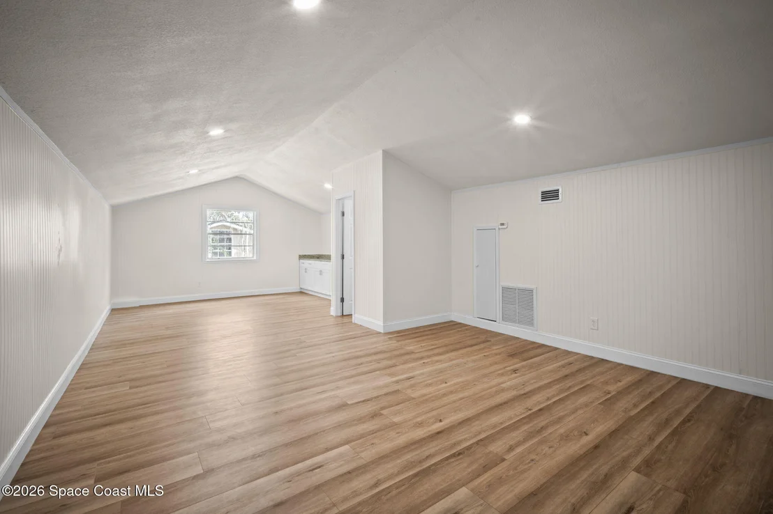 Photo of 1576 Grandview Way
