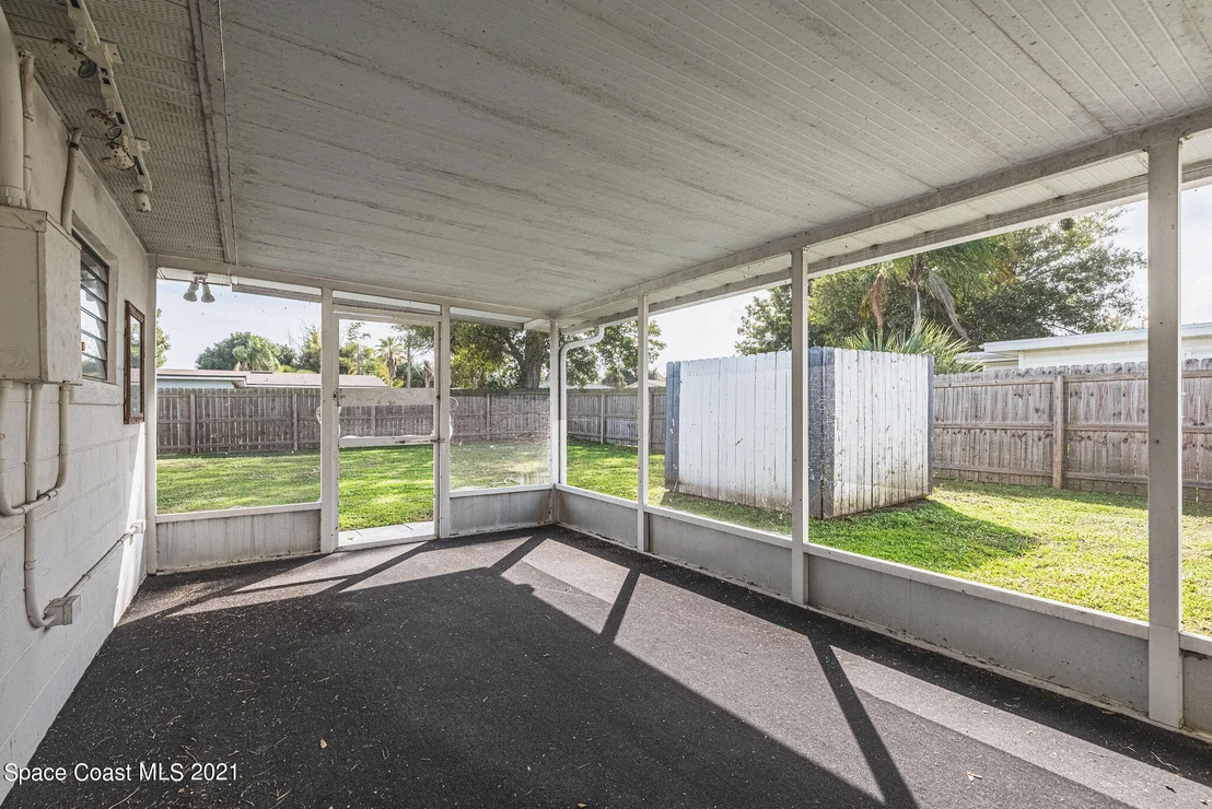 Photo of 319 Holly Lane