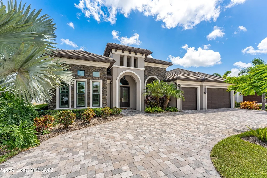 Photo of 2902 Emeldi Lane