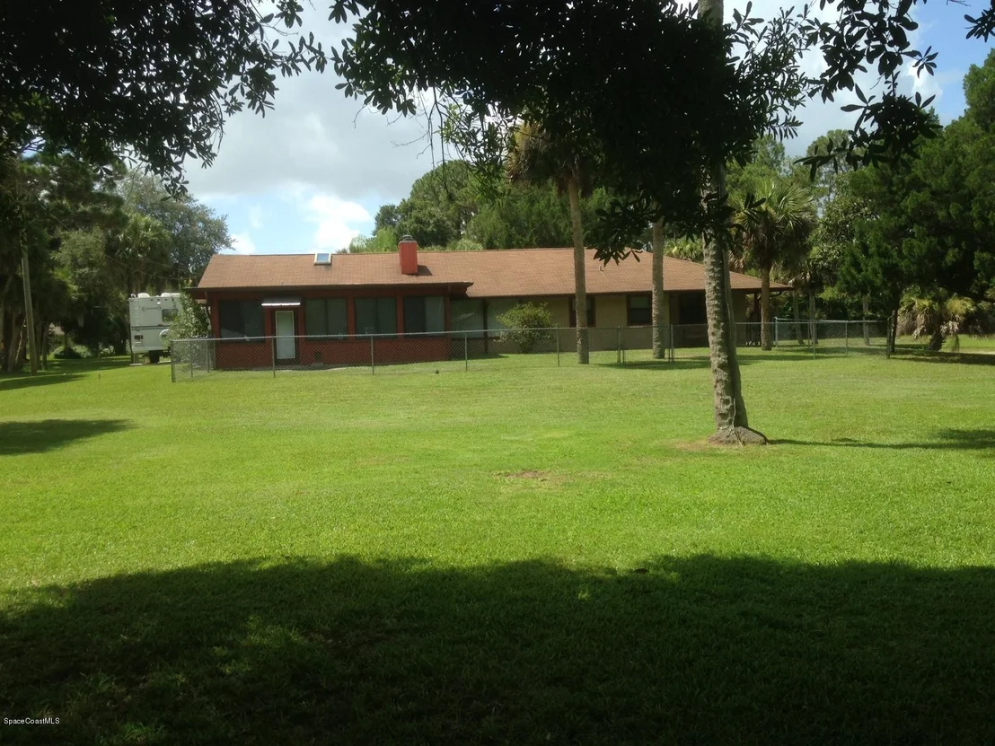 Photo of 4660 Rector Road