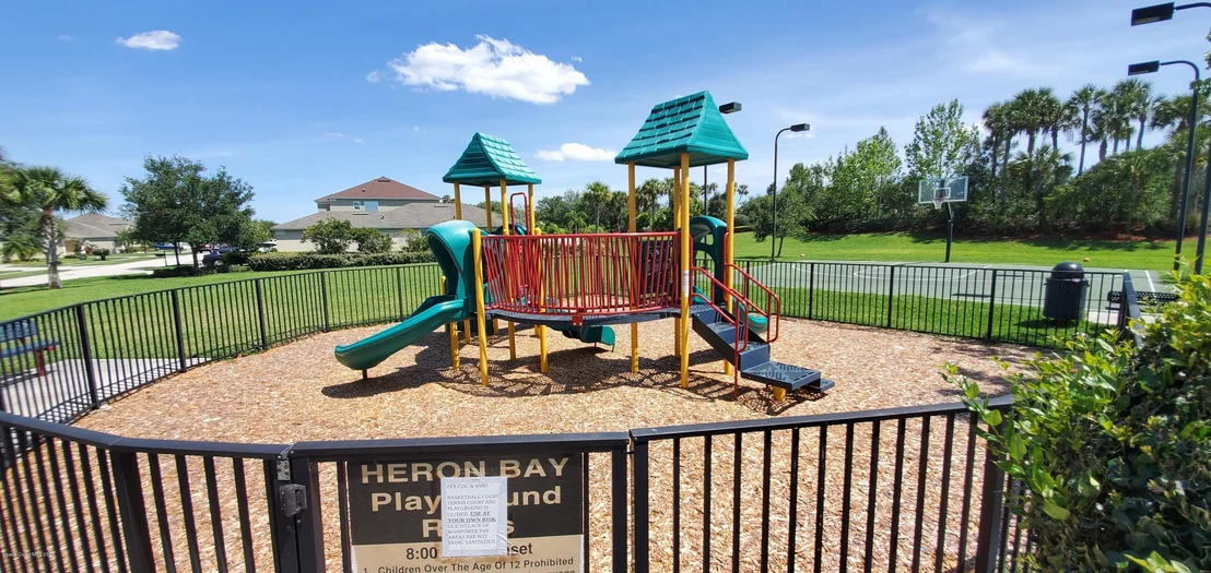 Photo of 3434 Hyperion Way SE