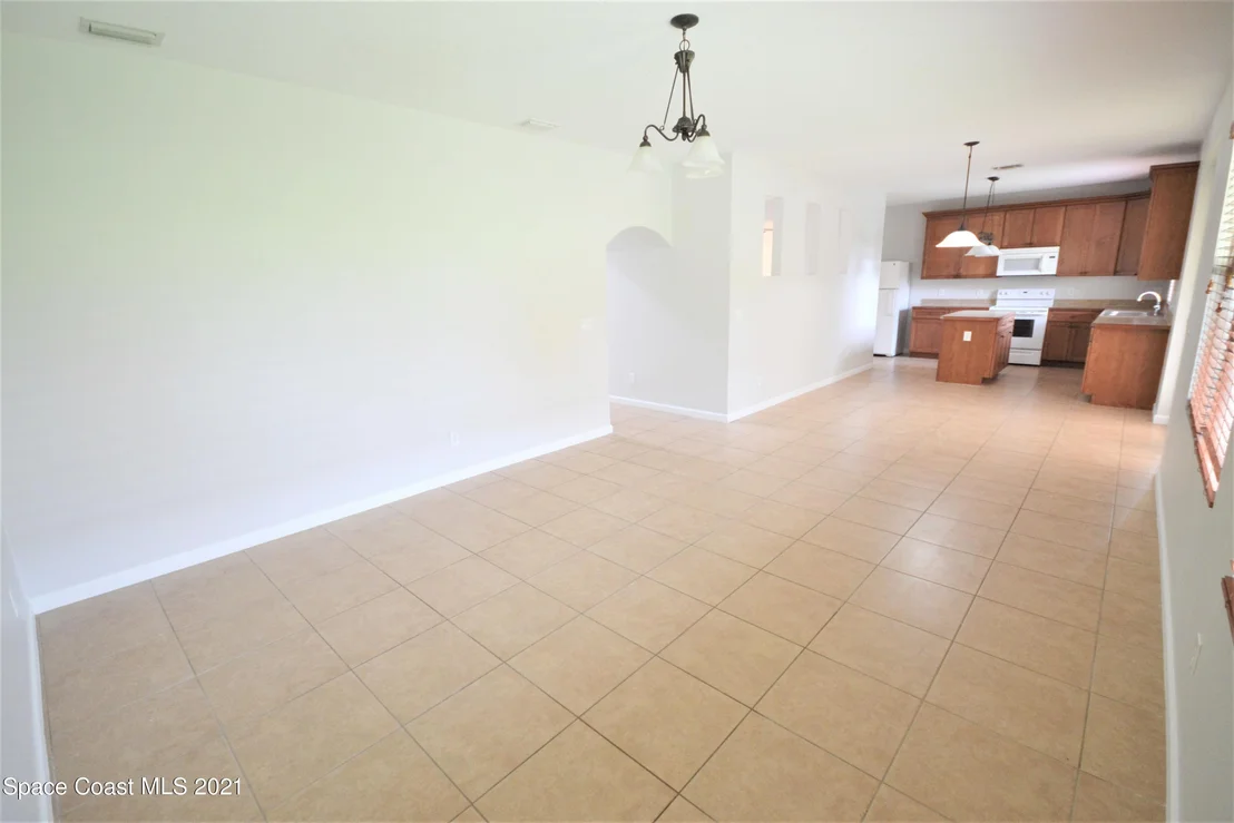 Photo of 650 Parnell Avenue