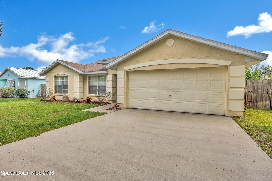 Photo of 1543 Bronco Drive