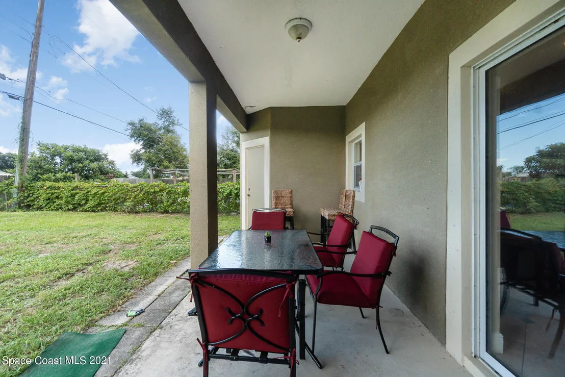 Photo of 2246 Warwick Road