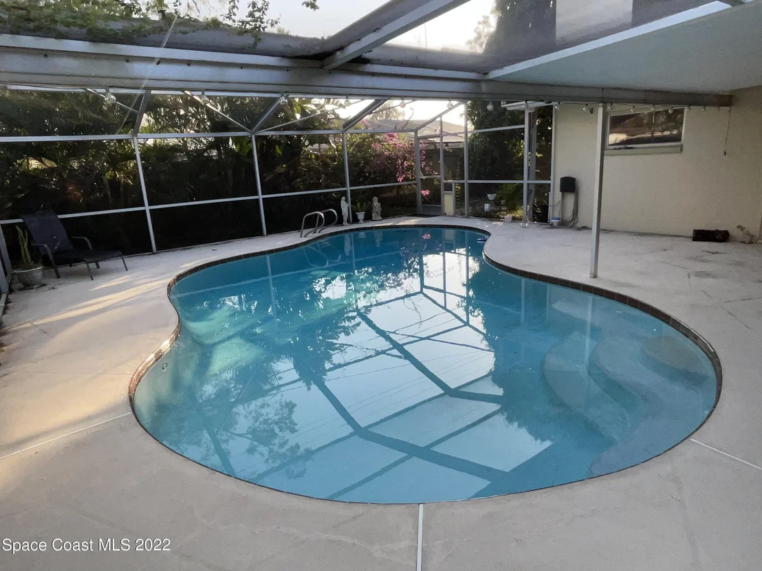 Photo of 941 Kings Post Road