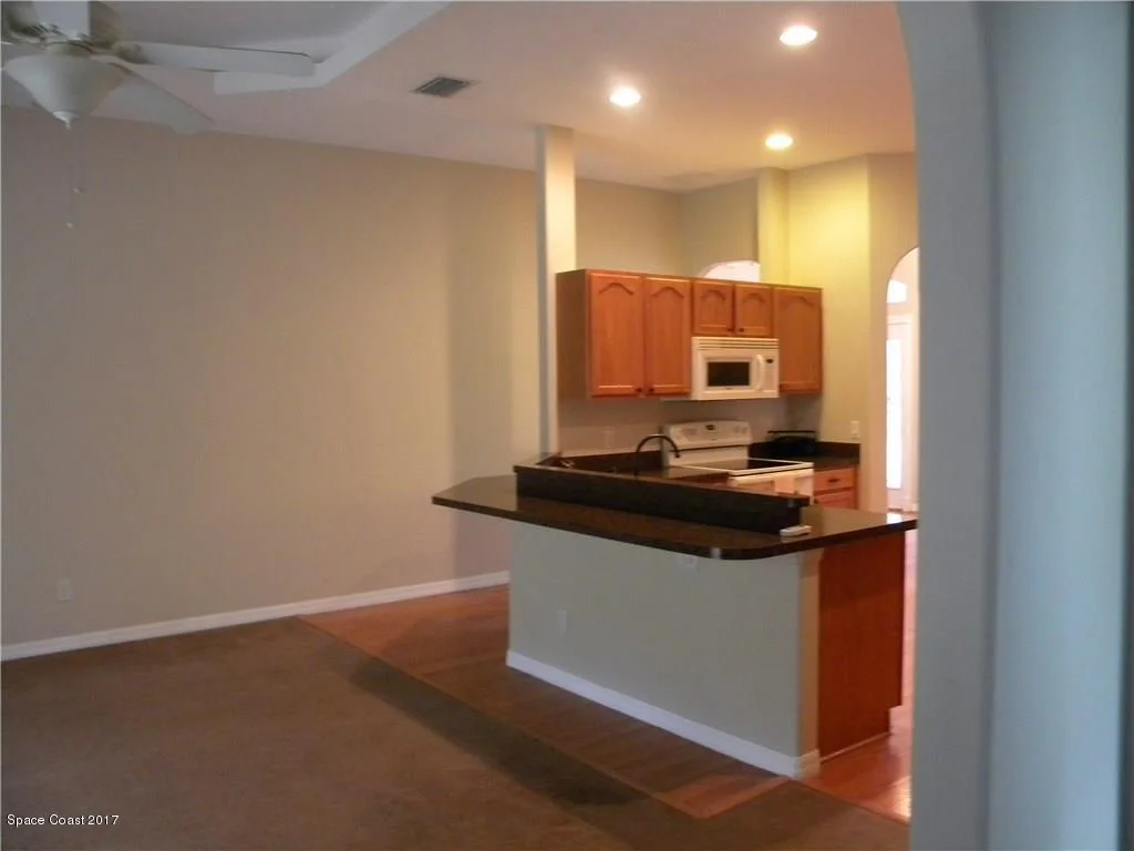Photo of 9560 Riverview Drive