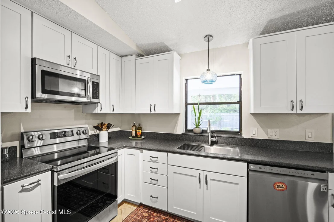 Photo of 7455 Darien Road