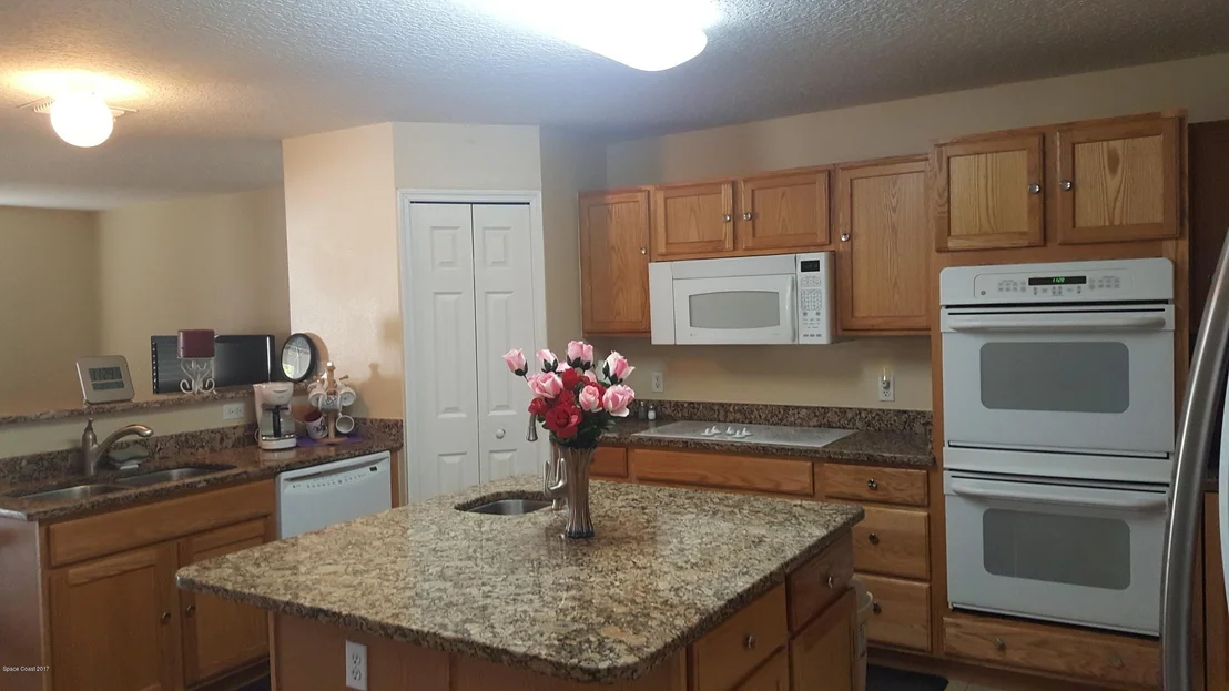 Photo of 239 Macon Drive