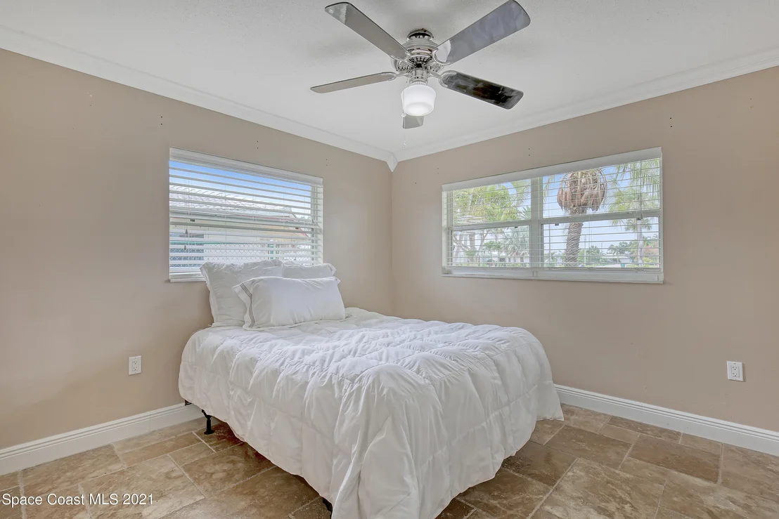 Photo of 375 Dorset Drive