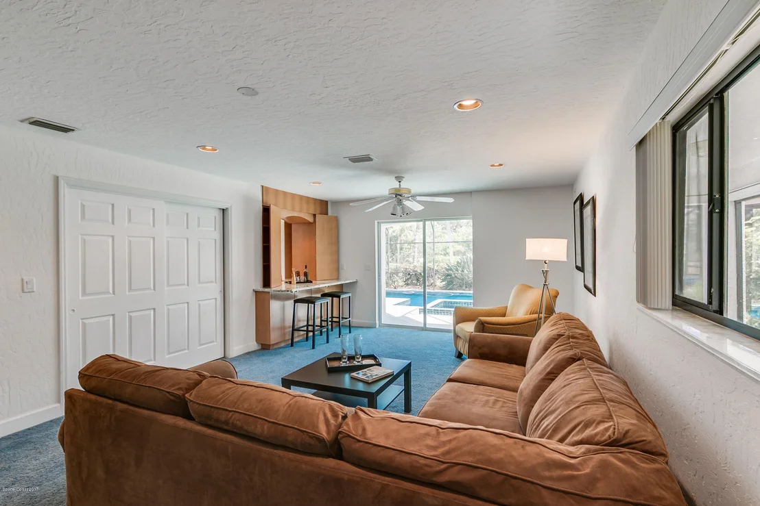 Photo of 465 Lanternback Island Drive