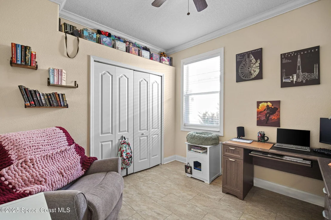 Photo of 381 Waterside Circle