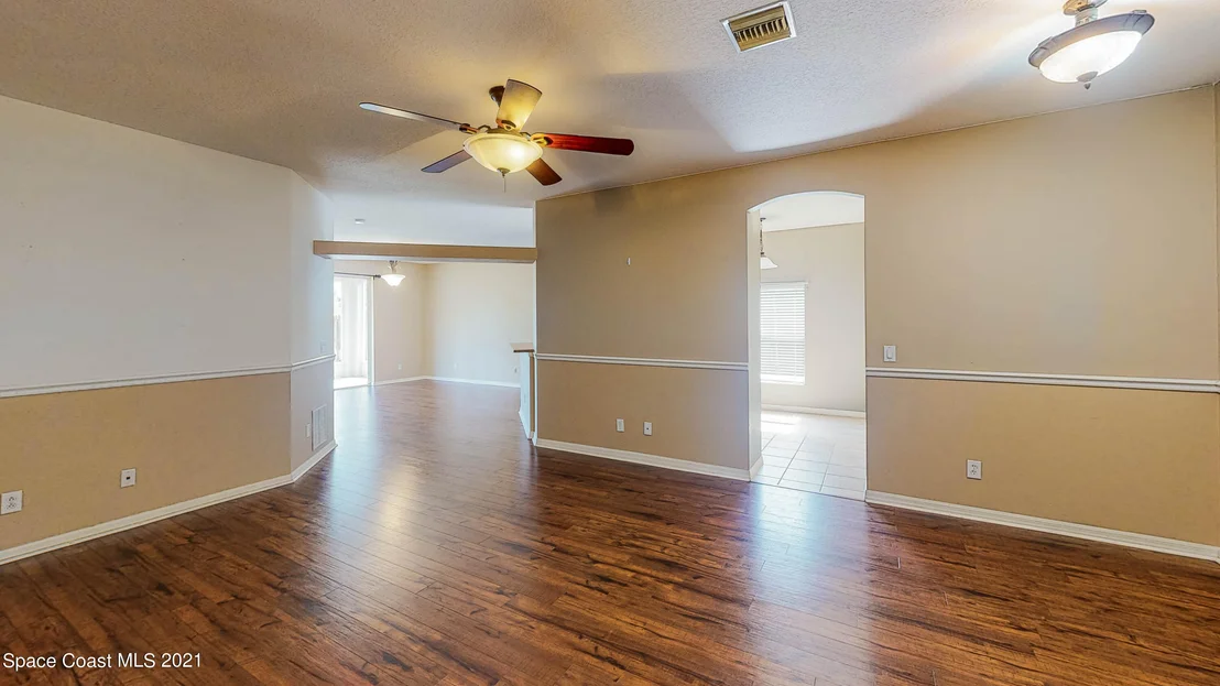 Photo of 1598 Maeve Circle