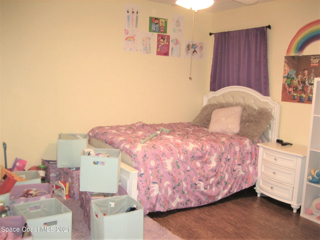 Photo of 863 Ridge Lake Drive