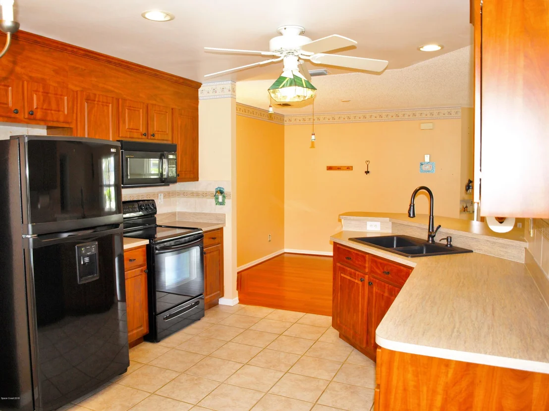 Photo of 283 Twin Lakes Road