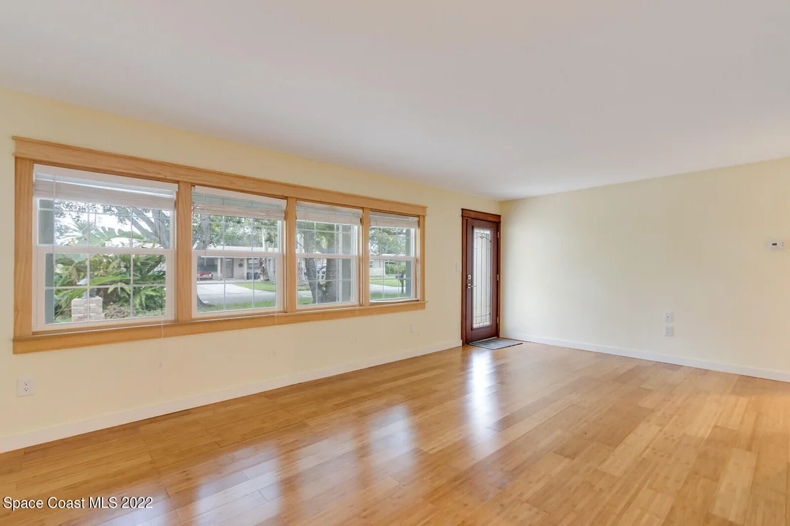 Photo of 407 Amherst Avenue