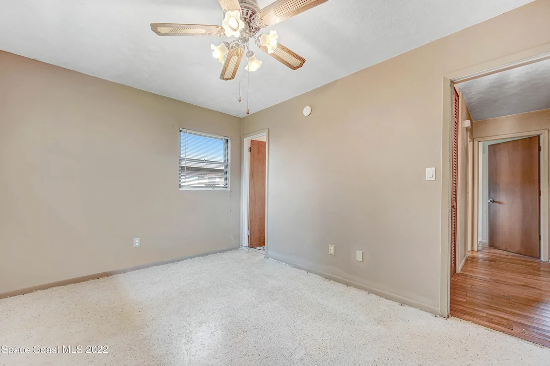 Photo of 995 Beacon Road