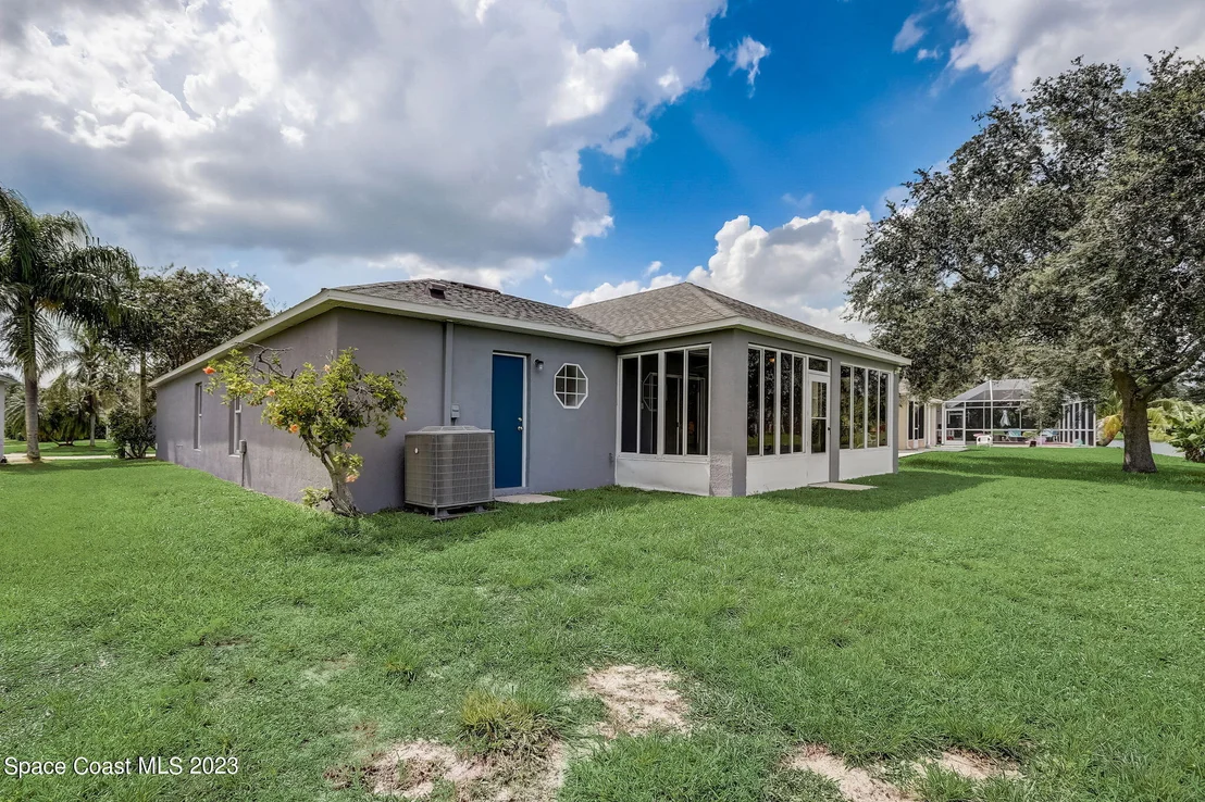 Photo of 520 Wickham Lakes Drive