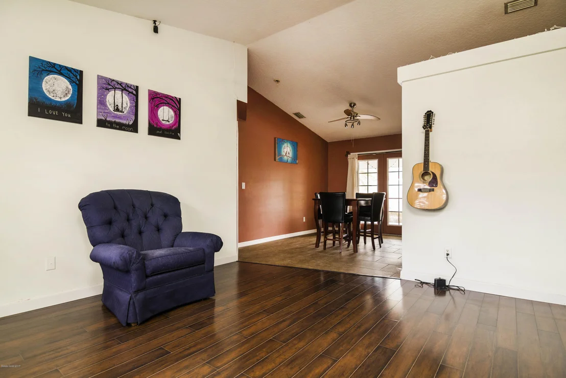 Photo of 6855 Cedar Avenue