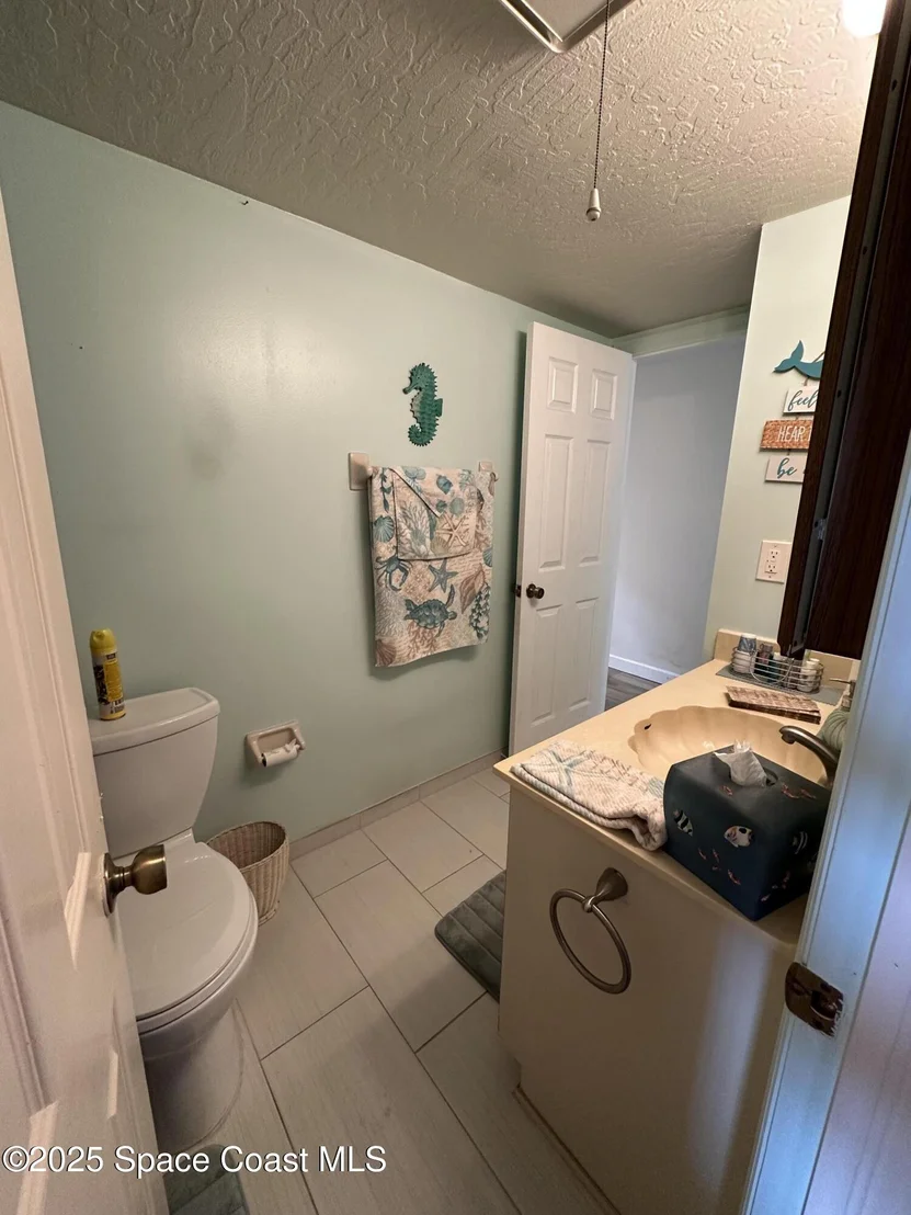 Photo of Unit H1 at 8520 Us-1
