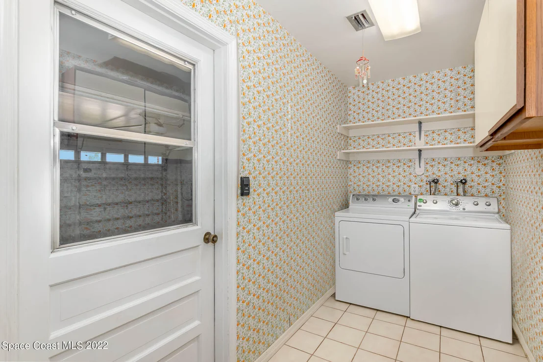 Photo of 215 Grosse Pointe Avenue