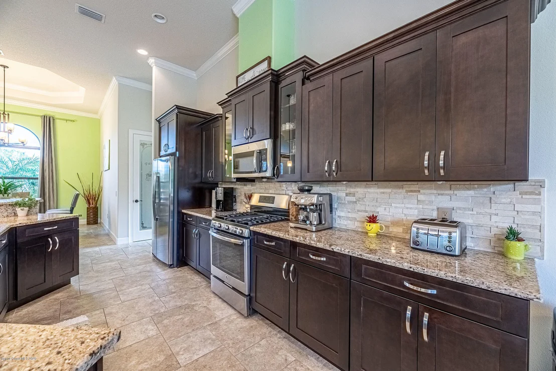 Photo of 824 Lorenza Place