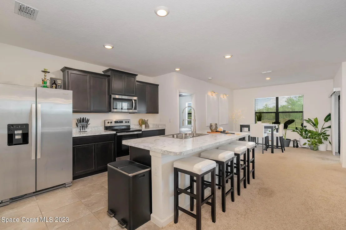 Photo of 3412 Indian River Parkway