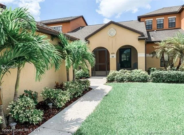 Photo of Unit 104 at 1070 Luminary Circle