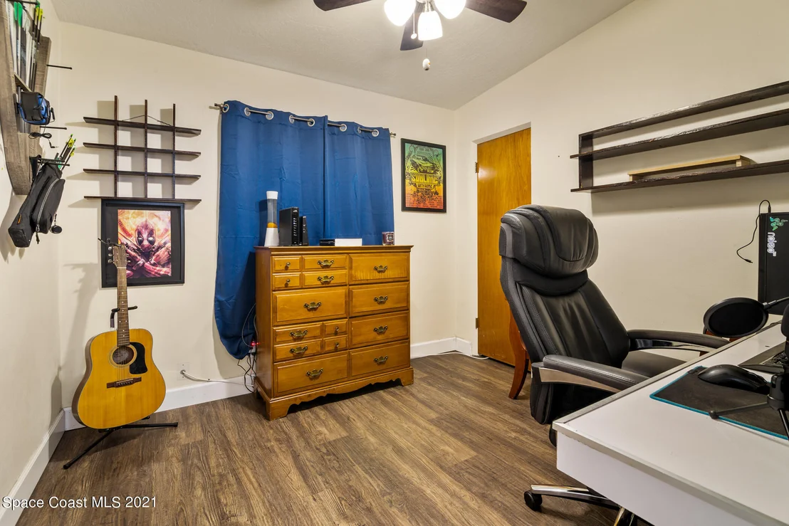 Photo of 1427 Hillcrest Drive