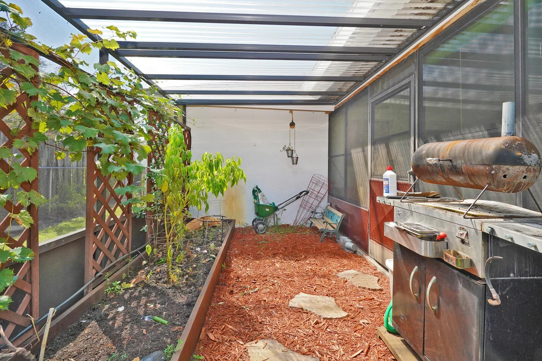 Photo of 1695 Figtree Drive