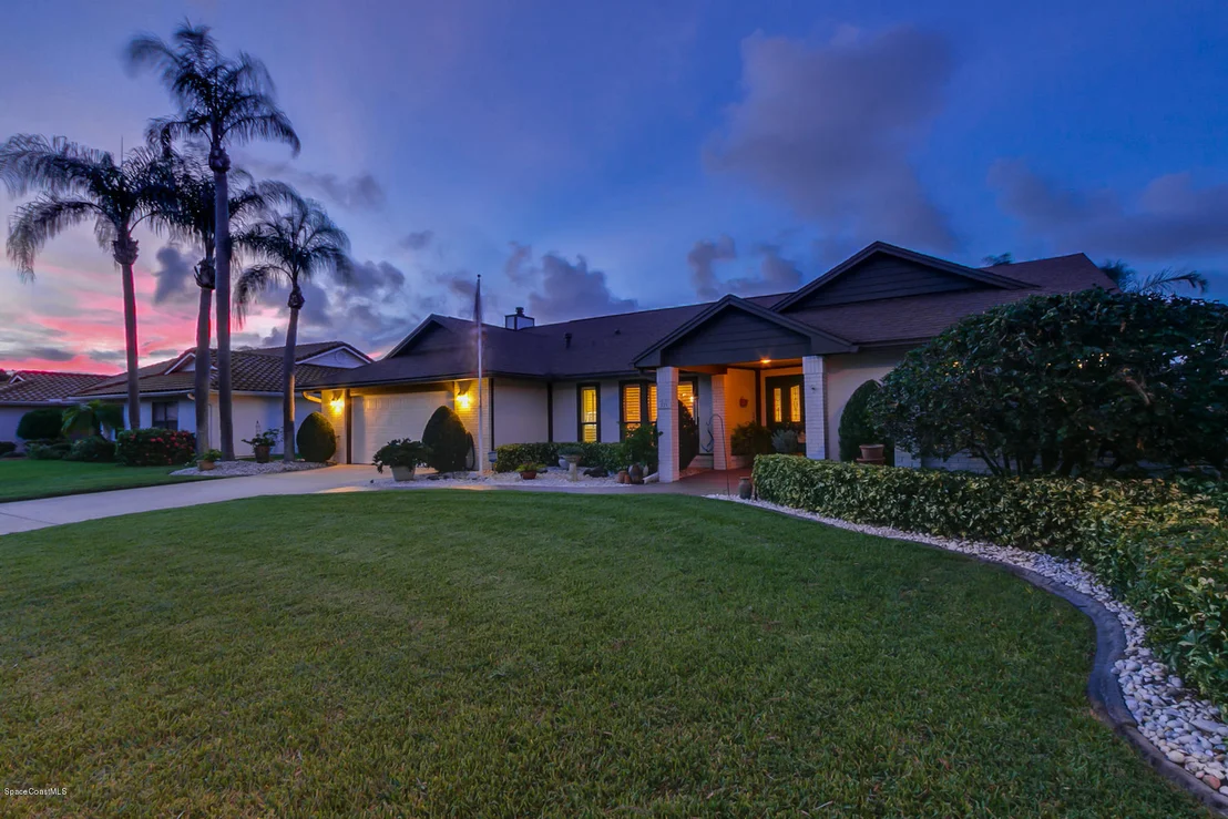 Photo of 529 Crystal Lake Drive