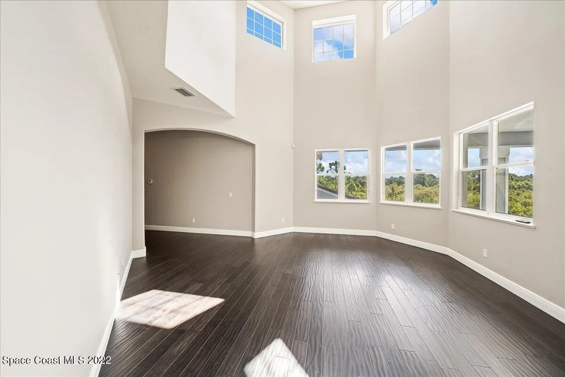 Photo of 5660 Willoughby Drive
