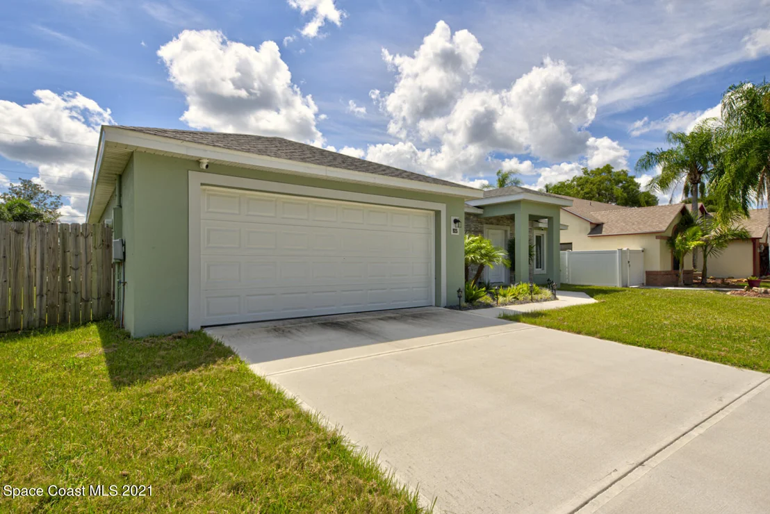 Photo of 925 Yorktowne Drive
