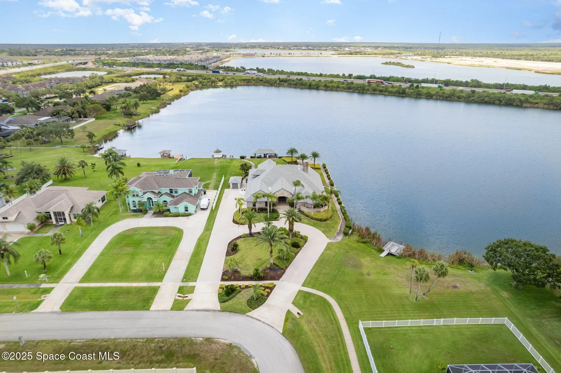 Photo of 1175 Tuckaway Drive