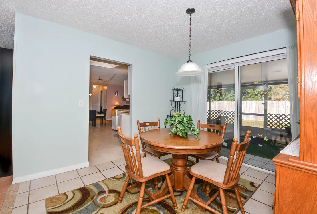 Photo of 7820 Sheridan Road