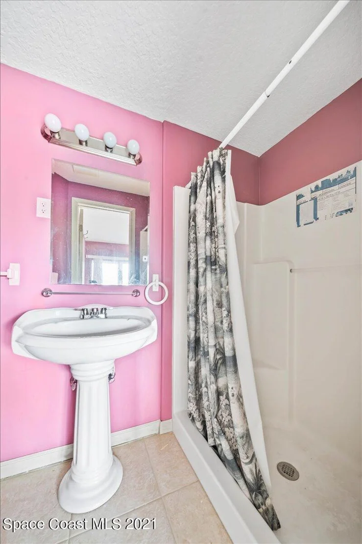 Photo of 5135 Palm Drive