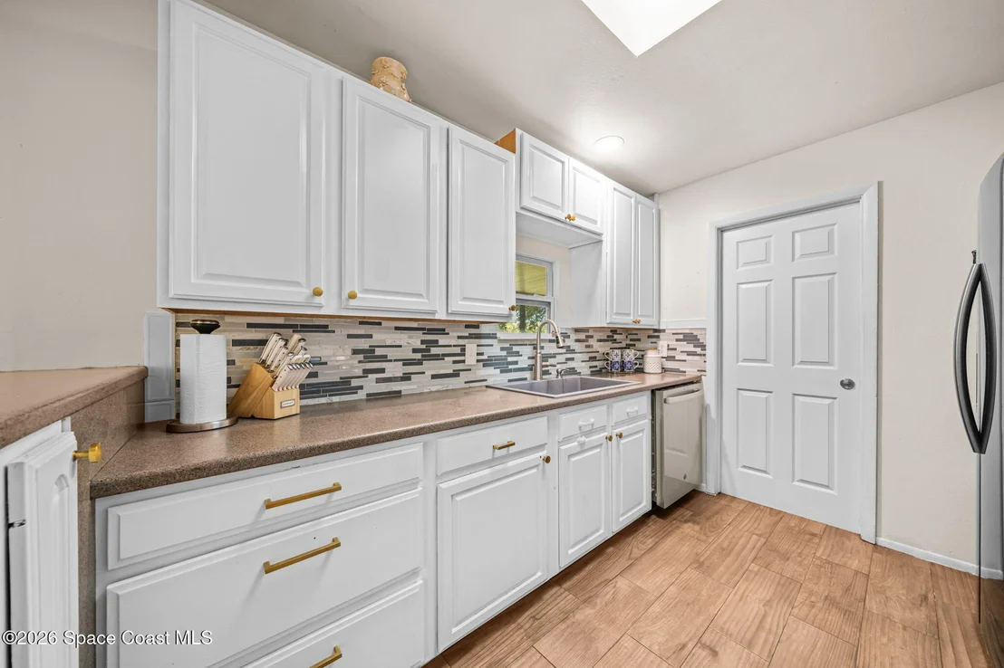 Photo of 1038 Hooper Avenue NE