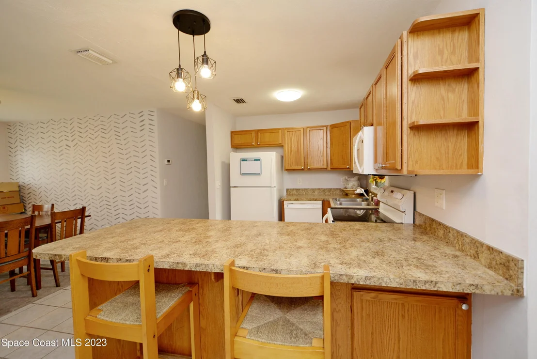 Photo of 2579 Coventry Road