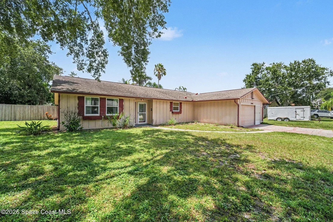 Photo of 1200 Palmdale Circle NE