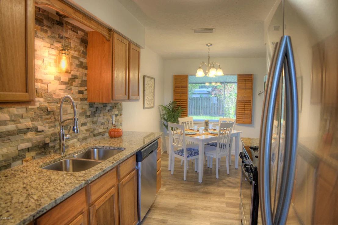 Photo of 1097 Madrid Road